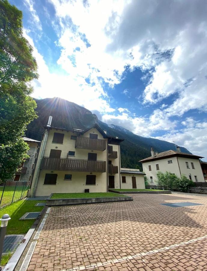 Bianchina - Bilocale Con Giardino Privato Leilighet Valdisotto Eksteriør bilde